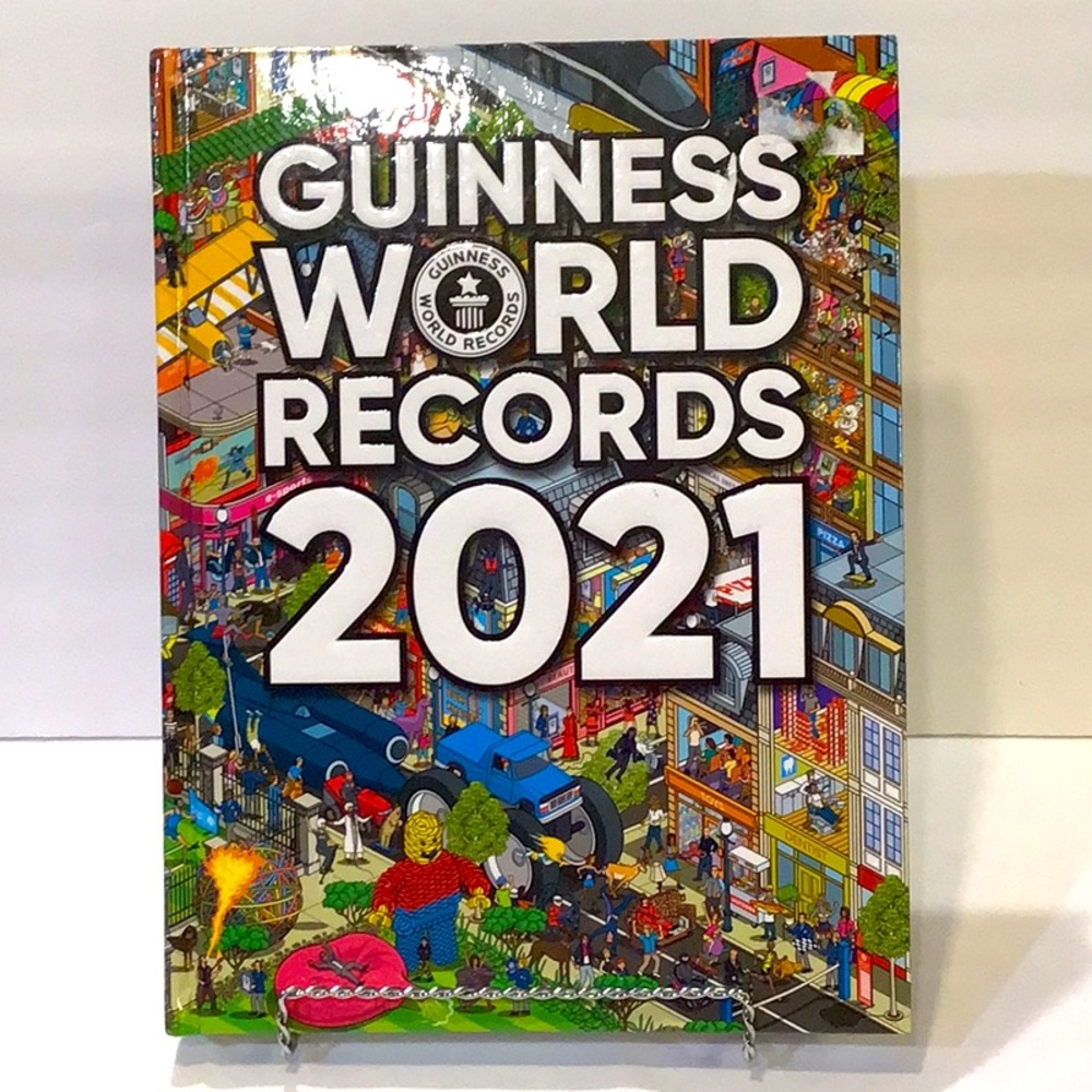 2021 Guinness World Records hardcover book, EUC